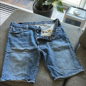Levi's Blue Jean Shorts Classic Mid-Thigh Cut